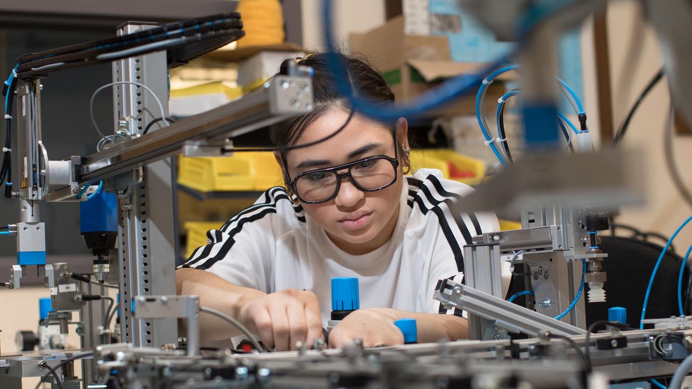 Cal U Advanced Robotics for Manufacturing